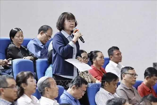 Cử tri phường Xuân Hoà, Thành phố Hồ Chí Minh phát biểu. Ảnh: Doãn Tấn/TTXVN