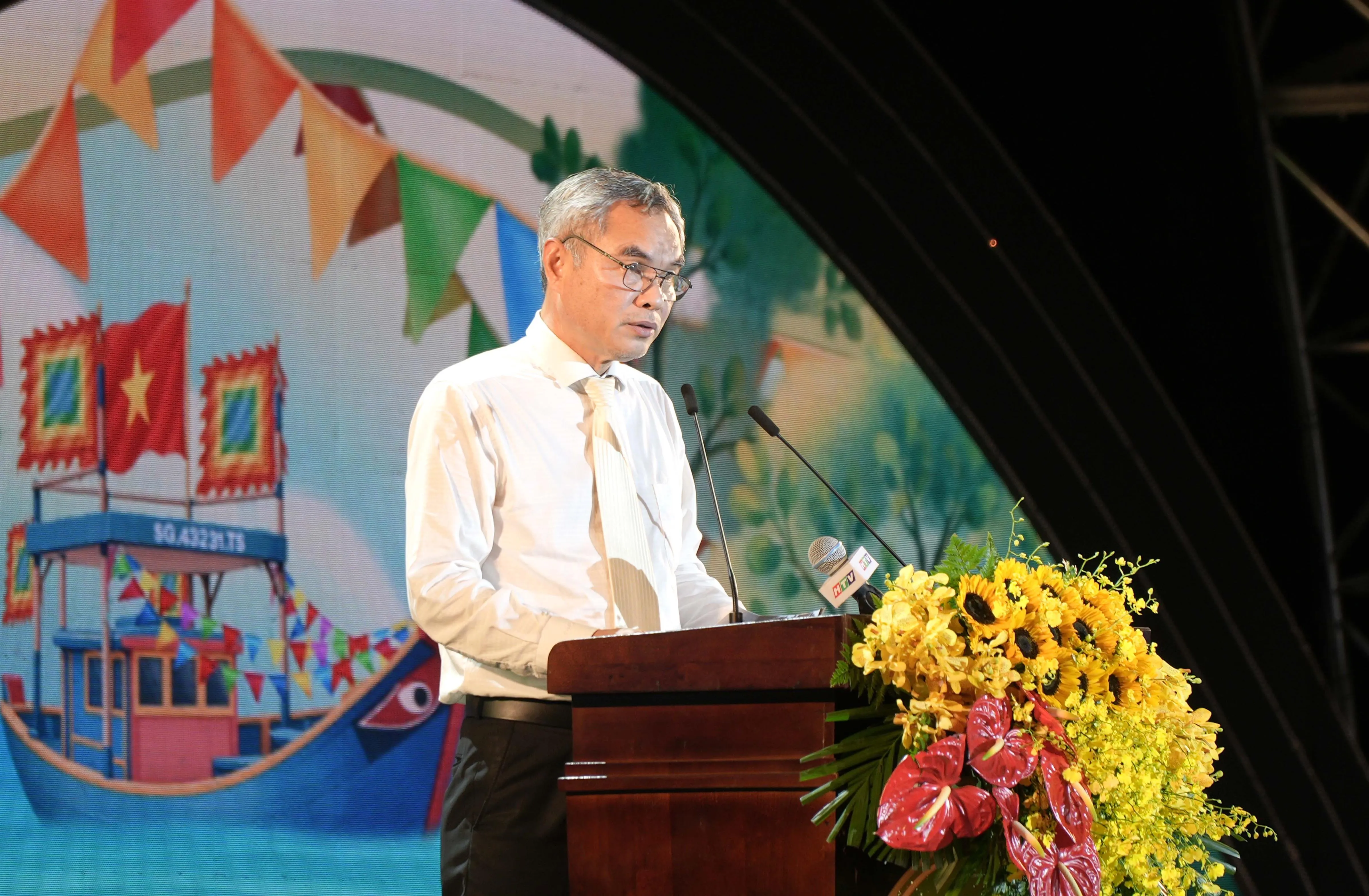Ông Mai Trung Hưng, Chủ tịch UBND xã Cần Giờ, phát biểu tại Lễ Mừng công ngư dân Cần Giờ năm 2026.