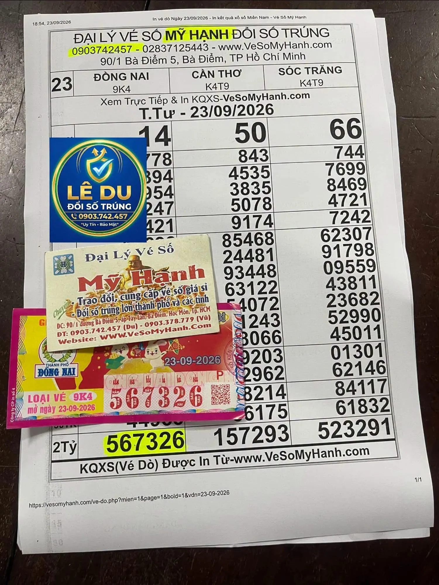 Tờ vé số trúng độc đắc được đại lý Mỹ Hạnh đổi thưởng sau khi có kết quả xổ số miền Nam ngày 23 tháng 9 - Ảnh: Đại lý cung cấp