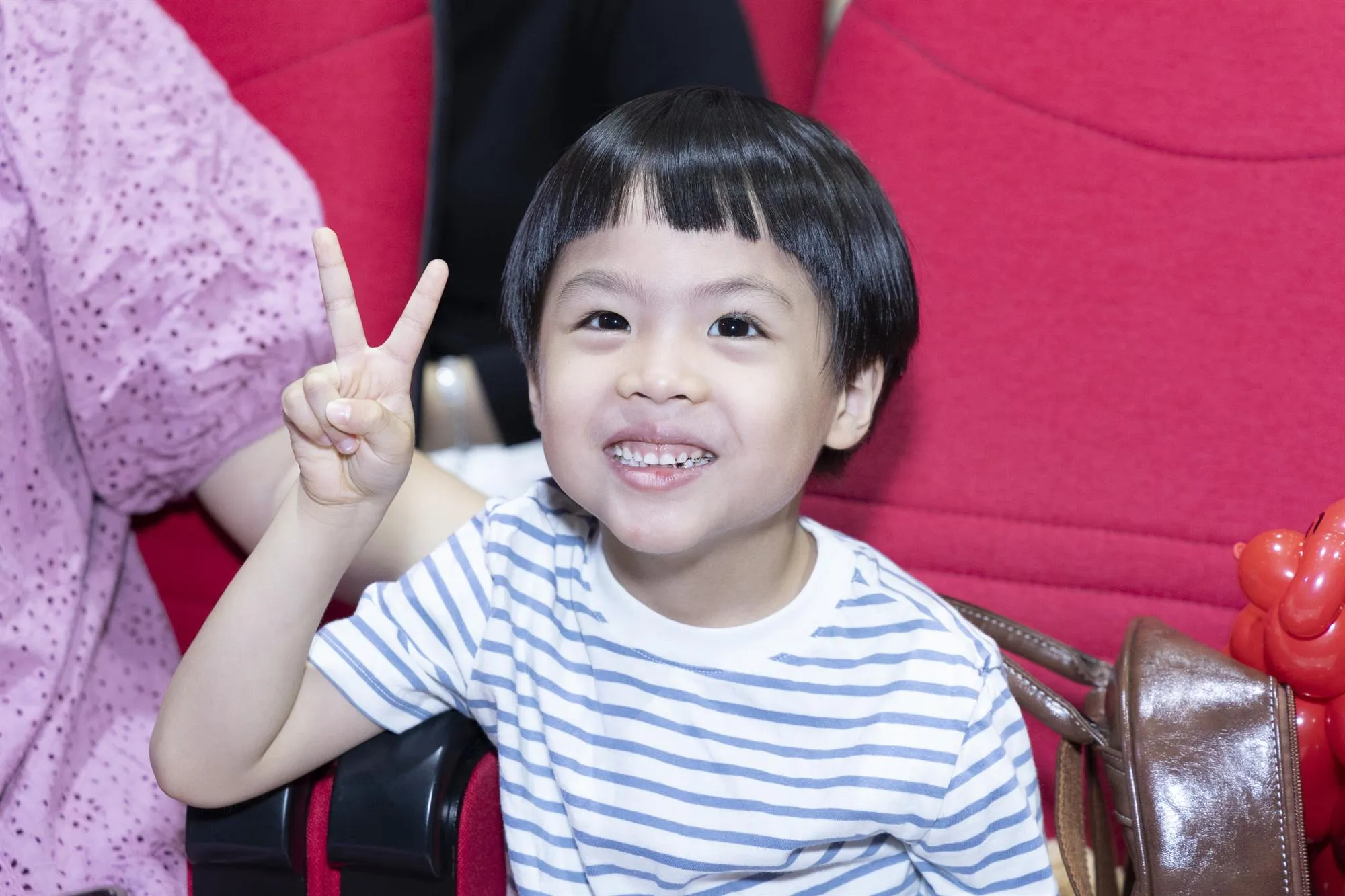 Những nụ cười rạng rỡ của các em nhỏ trong ngày hội Trung thu