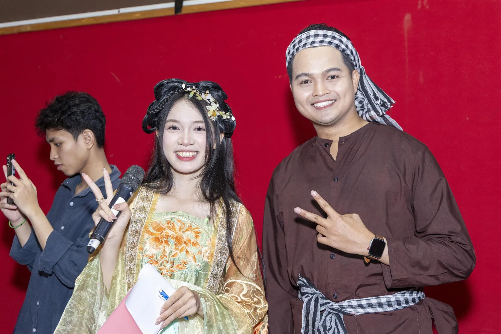 Những nụ cười rạng rỡ của các em nhỏ trong ngày hội Trung thu