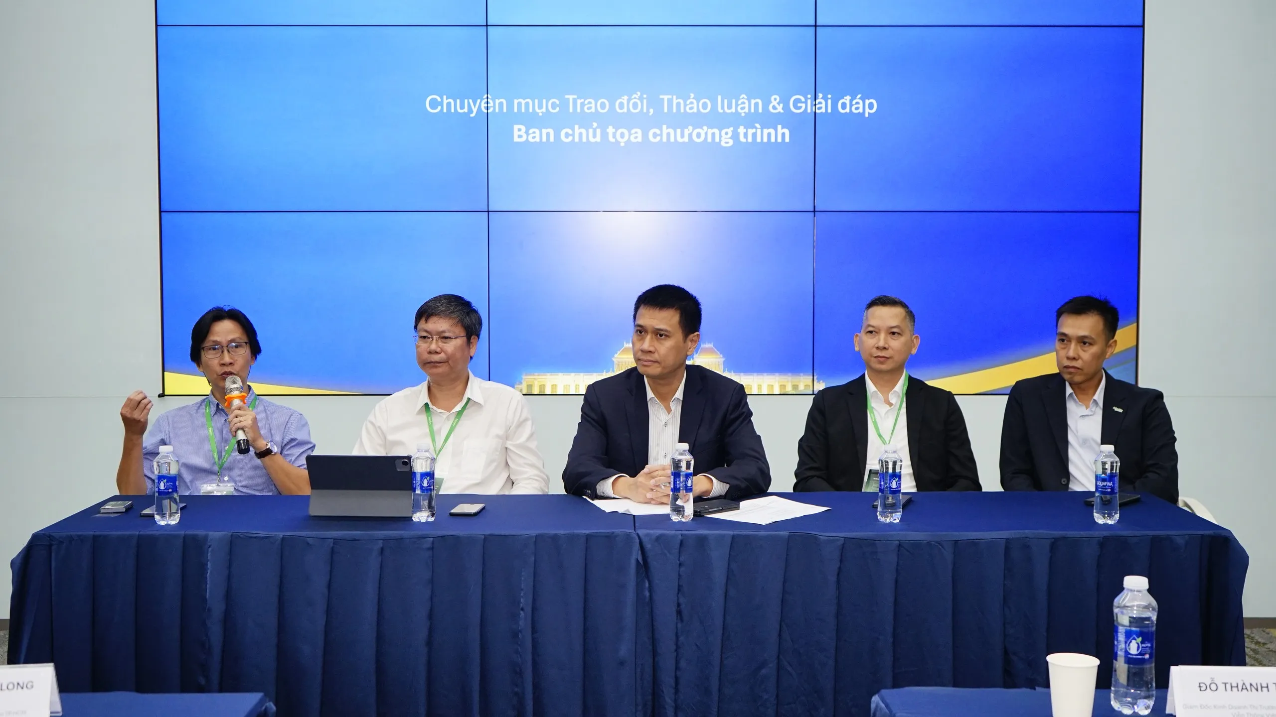 Khu Công nghệ cao Thành phố Hồ Chí Minh thúc đẩy doanh nghiệp tiếp cận cơ chế mua bán điện trực tiếp và năng lượng tái tạo - Ảnh 1. Khu Công nghệ cao Thành phố Hồ Chí Minh thúc đẩy doanh nghiệp tiếp cận cơ chế mua bán điện trực tiếp và năng lượng tái tạo - Ảnh 1.