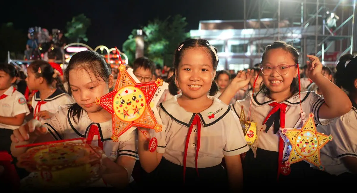 Các em nhỏ tham gia hoạt động Trung thu tại chương trình