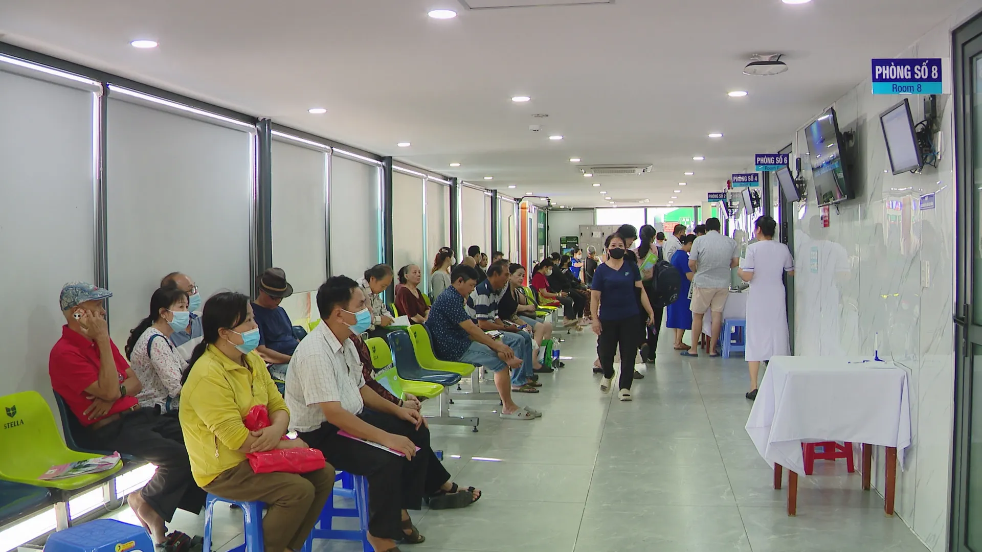 Sự đón tiếp tận tình và hướng dẫn chu đáo của đội ngũ y tế Bệnh viện Thống Nhất tạo nên sự ấm lòng cho mỗi người dân khi đến khám sức khỏe