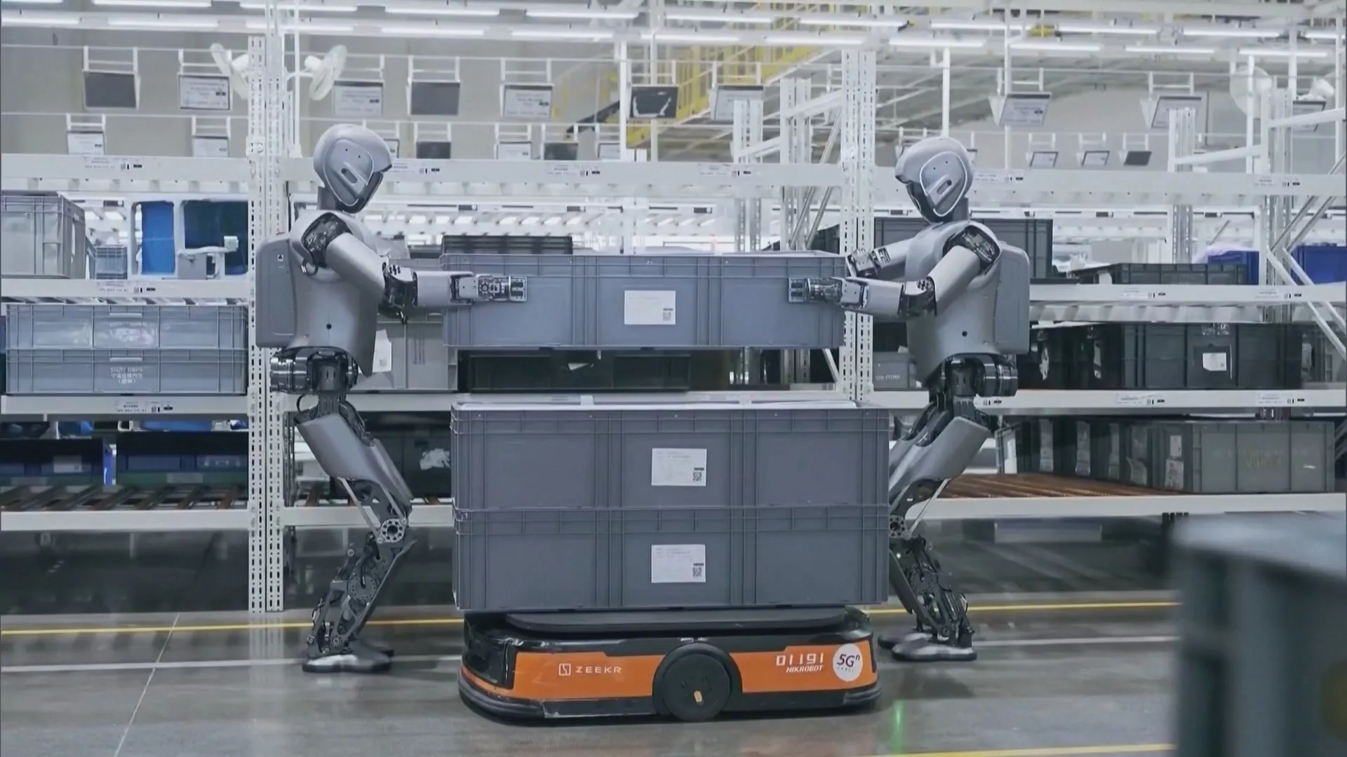 Elon Musk: Robot hình người có thể phổ biến trong 10 năm tới- Ảnh 1.