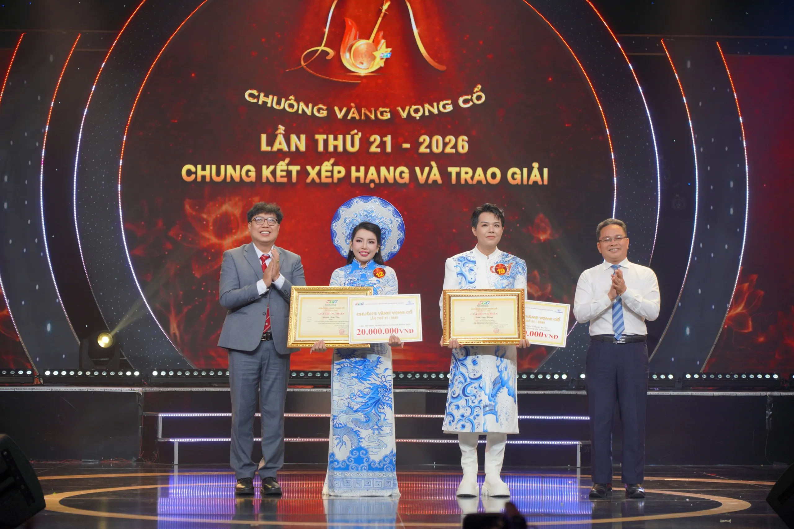 Toàn cảnh đêm vinh danh Chuông vàng vọng cổ 2026: Trọn vẹn cảm xúc - Truyền lửa đam mê - Ảnh 36.