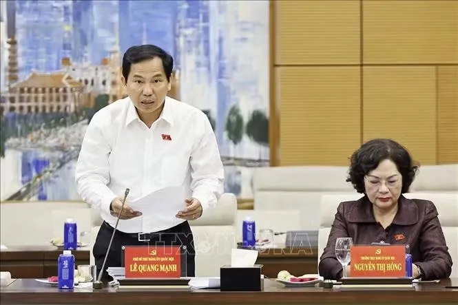Phó Bí thư Đảng uỷ Quốc hội Lê Quang Mạnh phát biểu. Ảnh: Doãn Tấn/TTXVN