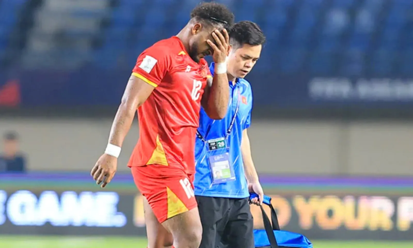 Báo Thái Lan cảnh báo HLV Kim Sang-sik về chấn thương của Xuân Son