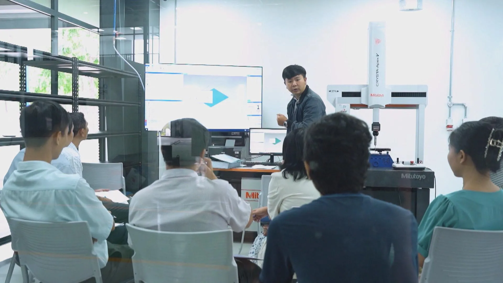 Áp lực từ thâm hụt thương mại khi TP. Hồ Chí Minh ghi nhận nhập siêu hơn 6,2 tỷ USD sau 8 tháng đầu năm