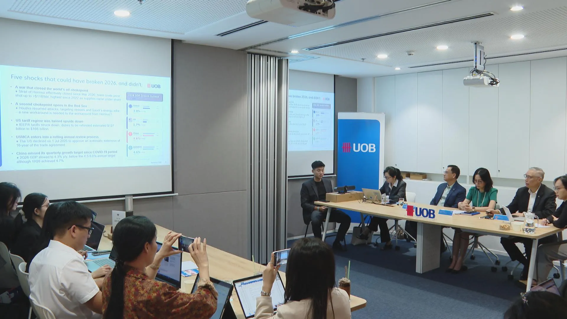Áp lực từ thâm hụt thương mại khi TP. Hồ Chí Minh ghi nhận nhập siêu hơn 6,2 tỷ USD sau 8 tháng đầu năm
