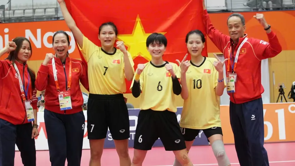 3 cô gái "Vàng" của thể thao Việt Nam. (Ảnh: Bùi Lượng) 3 cô gái "Vàng" của thể thao Việt Nam - Ảnh: Bùi Lượng - Nhân Dân