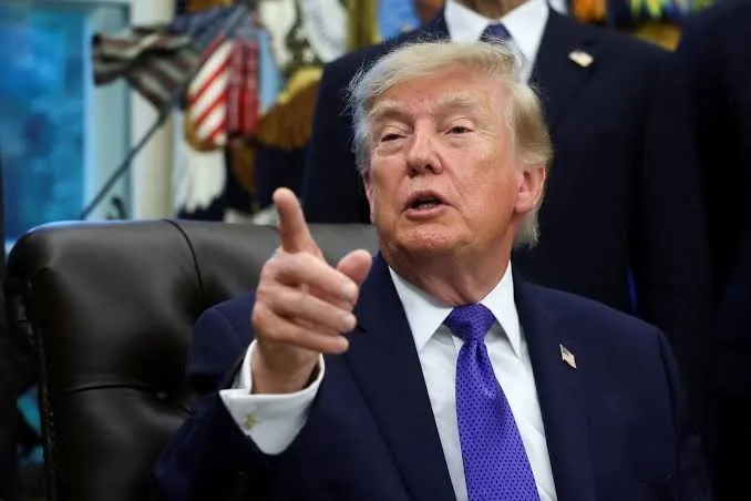 Mỹ, Iran tiếp tục đàm phán riêng rẽ với các bên trung gian - Ảnh 2. Tổng thống Mỹ Donald Trump bác khả năng nới lỏng trừng phạt đối với Iran để đổi lấy nhượng bộ hạt nhân (Nguồn: Reuters)