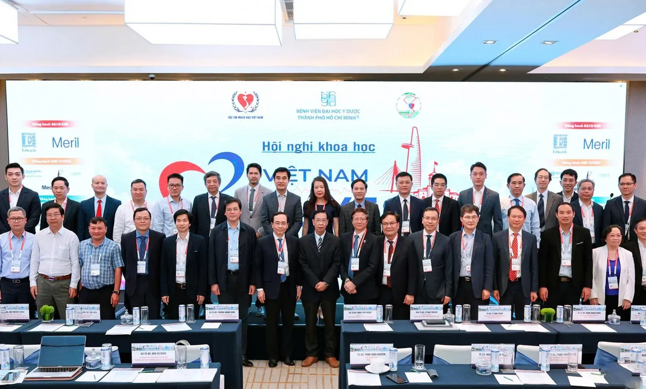 Sửa van tim hai lá không cần phẫu thuật mở