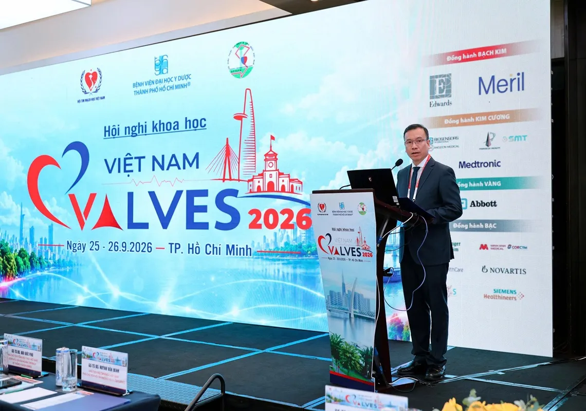 GS TS BS. Nguyễn Hoàng Định - Phó Giám đốc Bệnh viện Đại học Y Dược TP. Hồ Chí Minh phát biểu khai mạc Hội nghị khoa học Vietnam Valves 2026