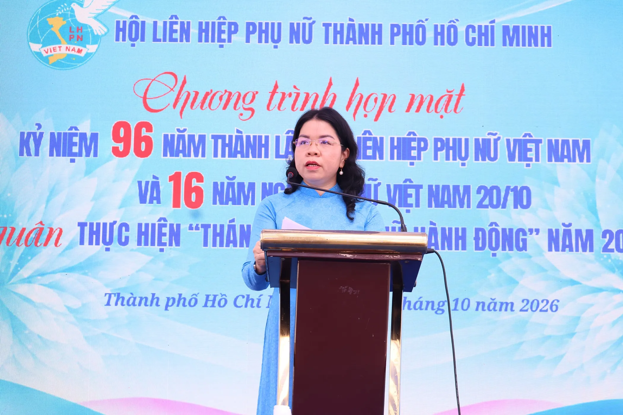 Bà Nguyễn Thị Ngọc Xuân, Phó Chủ tịch Ủy ban MTTQ Việt Nam TP. Hồ Chí Minh, Chủ tịch Hội Liên hiệp Phụ nữ TP. Hồ Chí Minh phát biểu - Ảnh: Kim Anh