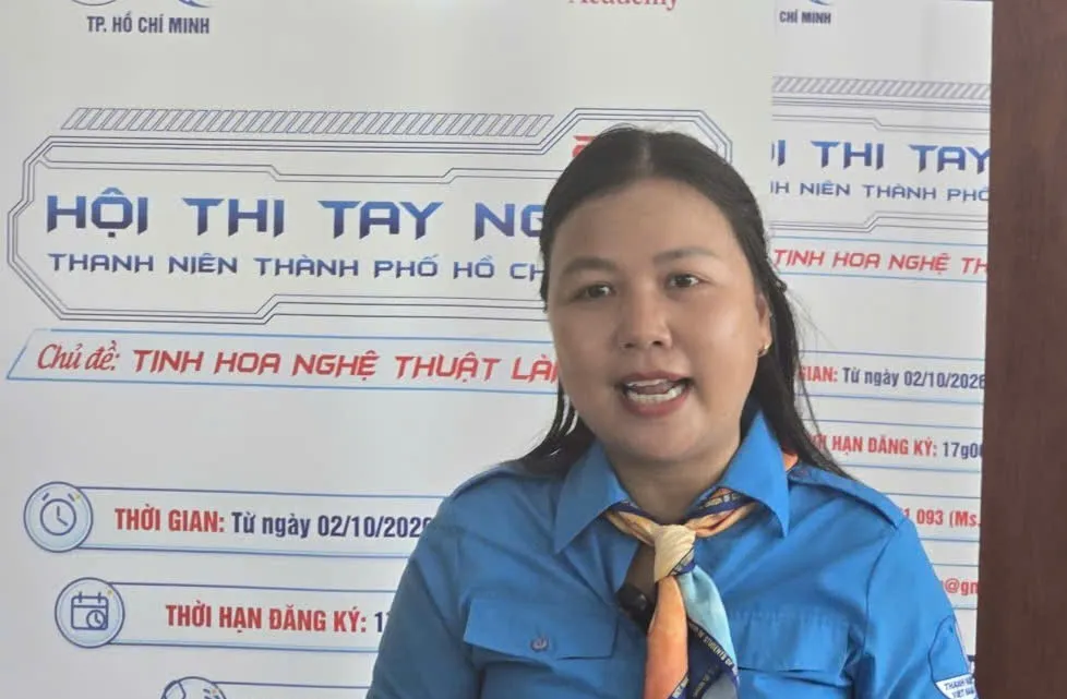 Chị Nguyễn Thị Thanh Thảo, Phó Giám đốc Trung tâm Dịch vụ việc làm Thanh niên Thành phố chia sẻ về hội thi tay nghề - Ảnh Bá Nam