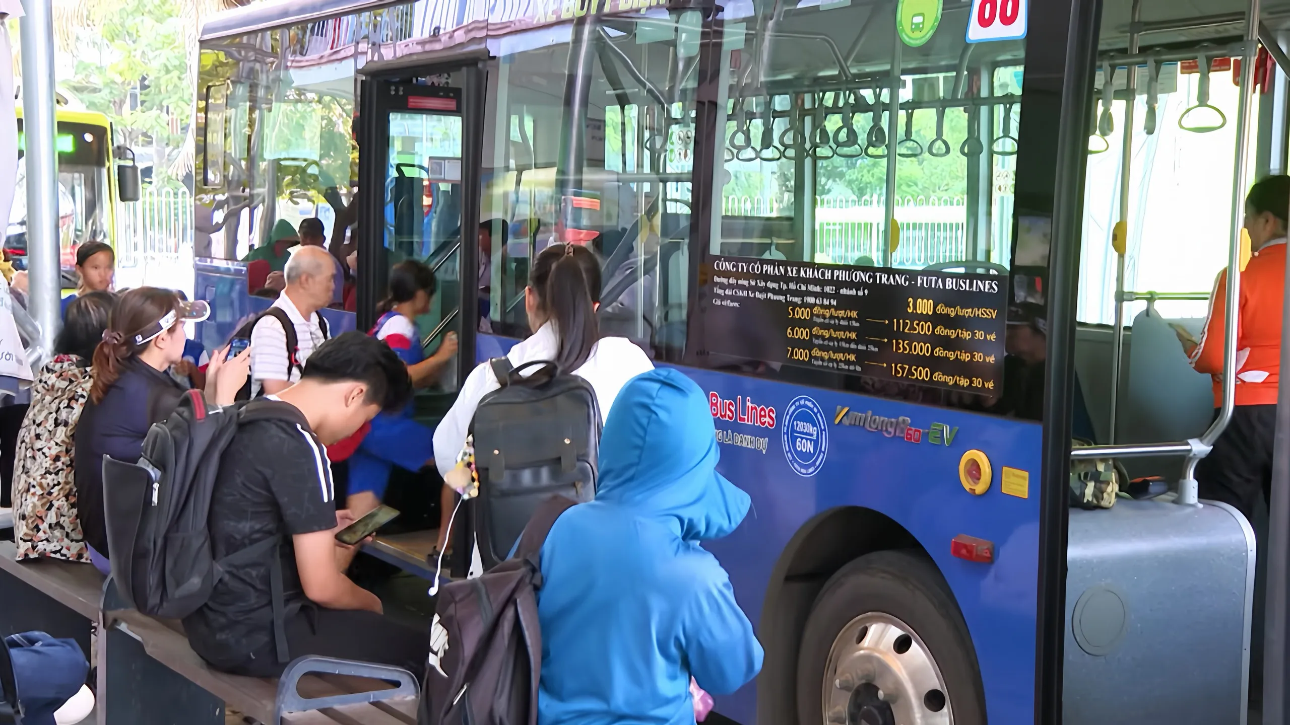 Giao thông xanh - Đi vui, về khỏe: Xanh hóa giao thông công cộng – Từ trào lưu đến thói quen di chuyển mỗi ngày - Ảnh 2.