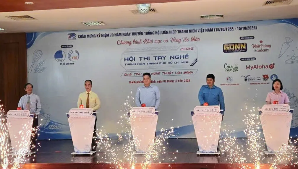 Nghi thức khai mạc hội thi tay nghề thanh niên TPHCM với chủ đề tinh hoa nghệ thuật làm bánh - Ảnh Bá Nam