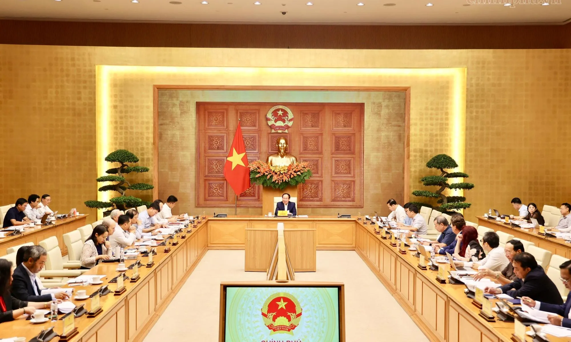 Chính phủ tìm cách mở đường cho giáo dục tư