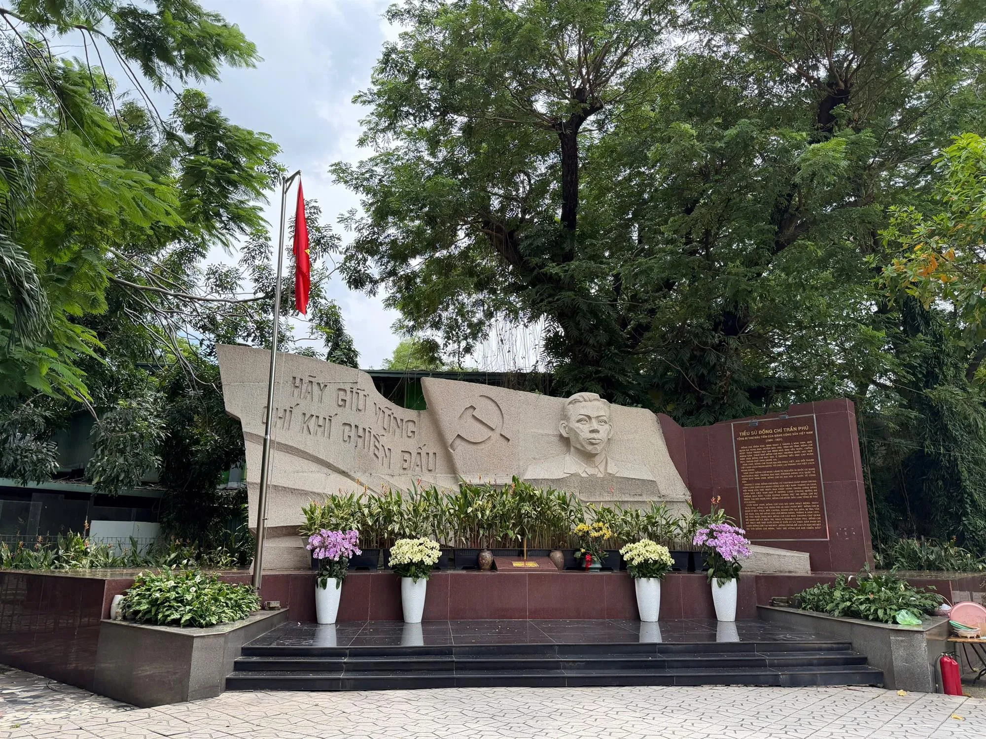 Không gian tưởng niệm là nơi người dân tìm về, tri ân những người đã hy sinh - Ảnh: Hải Anh