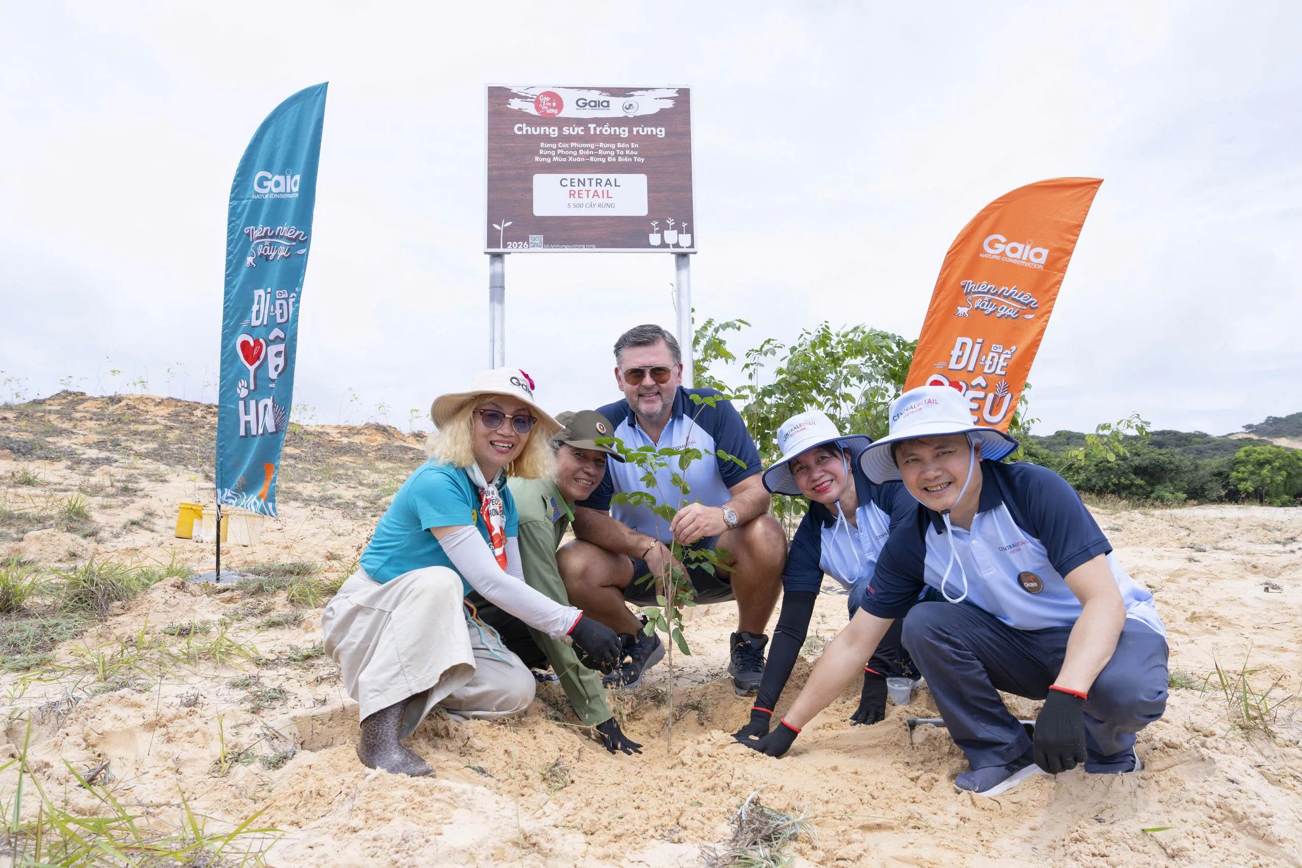 Central Retail Việt Nam cùng chung tay với Gaia trồng 5.500 cây xanh - Ảnh - Ảnh BTC cung cấp