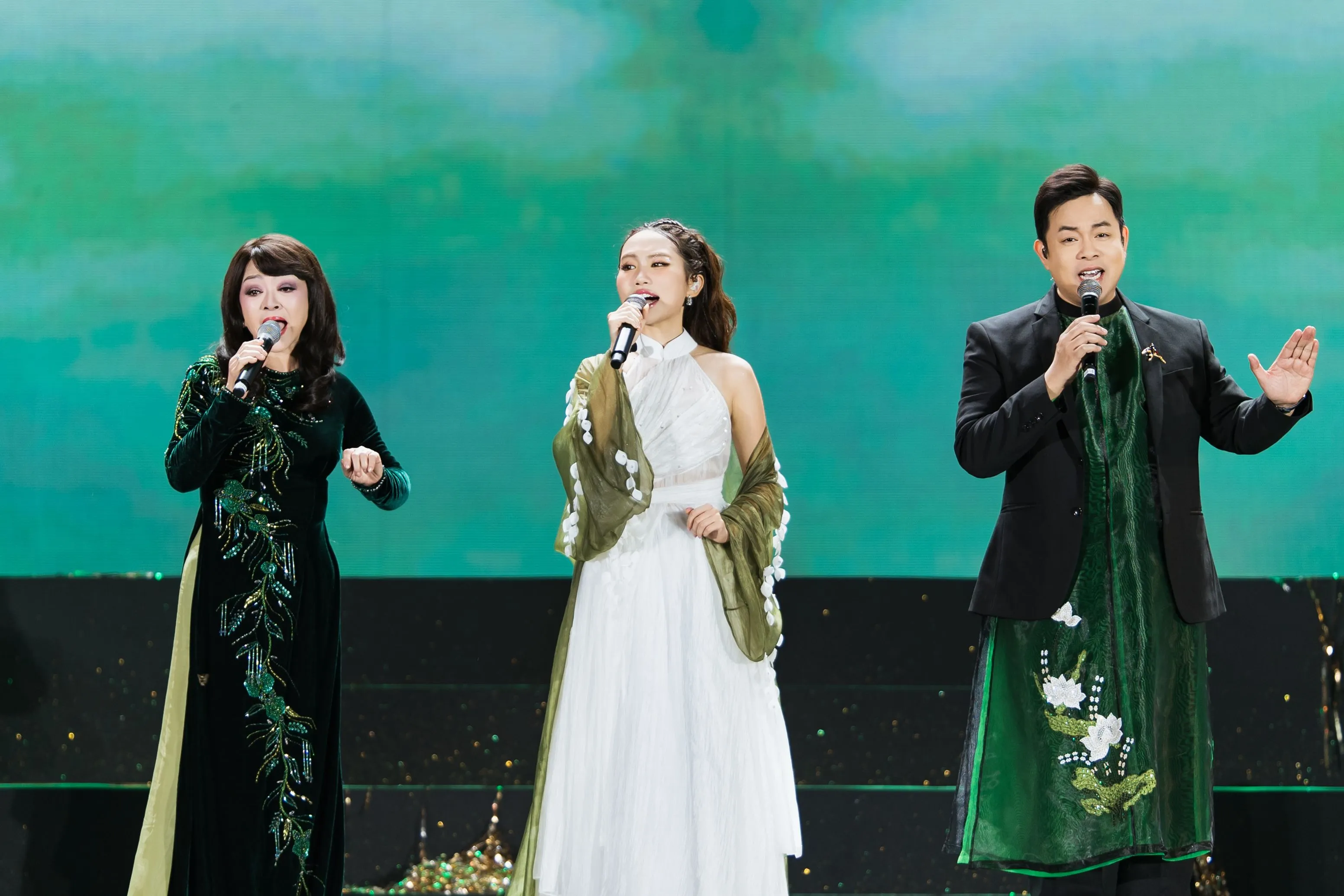 DanChoi_205910 (1)