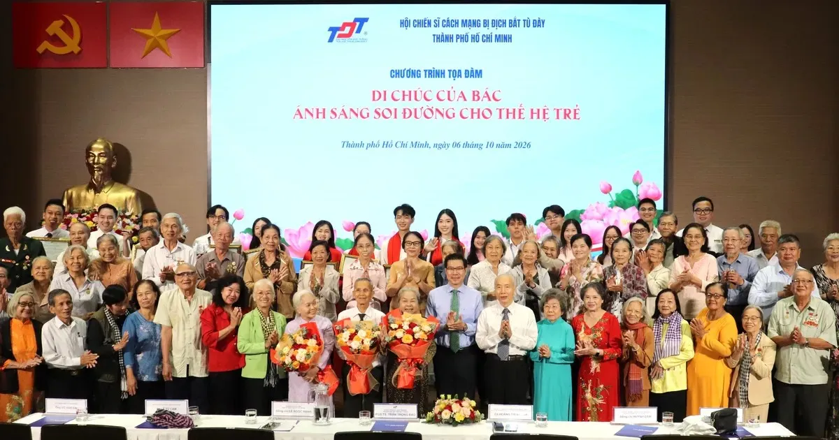Gần 7.000 lượt sinh viên, giảng viên thi tìm hiểu Di chúc Chủ tịch Hồ Chí Minh