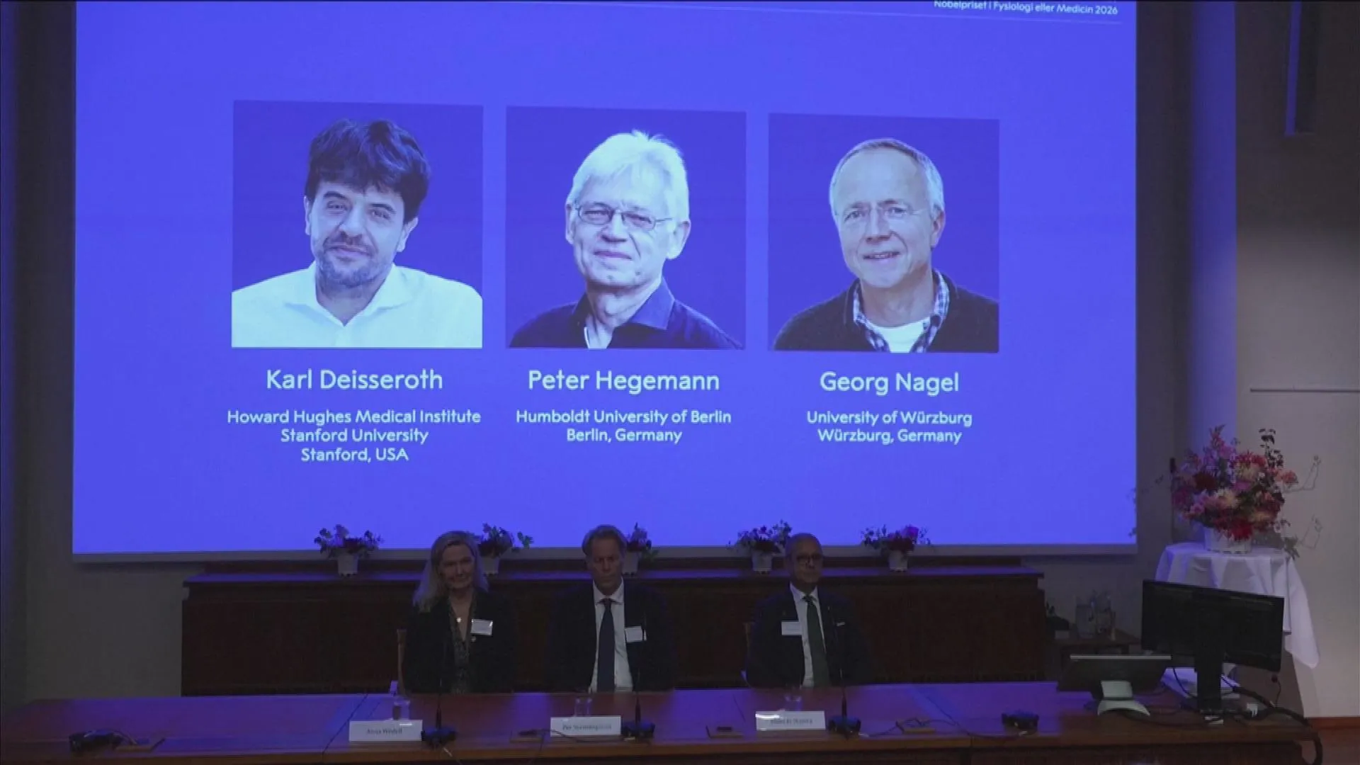 Giải Nobel Y Sinh năm 2026 vừa được trao cho 3 nhà khoa học người Đức và người Mỹ nhờ công trình nghiên cứu về các kênh ion đóng mở bằng ánh sáng và kỹ thuật di truyền quang học