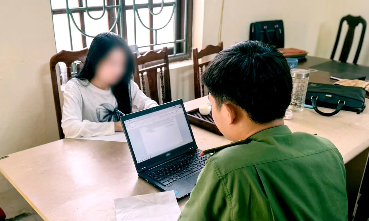 Công an làm việc với admin nhóm Facebook 'Nhóm những người ghét bố mẹ'