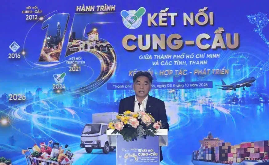Ông Nguyễn Lộc Hà, Ủy viên Ban Thường vụ Thành ủy, Phó Chủ tịch Thường trực UBND TP.HCM phát biểu khai mạc hành trình 15 năm kết nối cung cầu - Ảnh Bá Nam