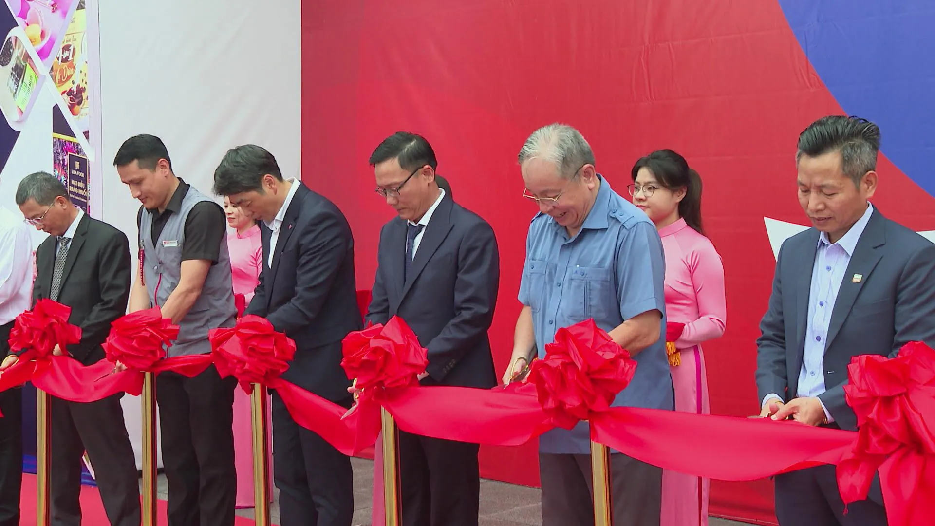 Kết nối sản phẩm Việt, mở rộng cơ hội tiếp cận thị trường - Ảnh 1.