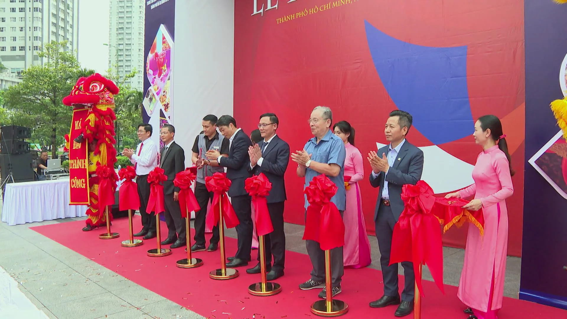 Kết nối sản phẩm Việt, mở rộng cơ hội tiếp cận thị trường - Ảnh 2. Kết nối sản phẩm Việt, mở rộng cơ hội tiếp cận thị trường - Ảnh 2.