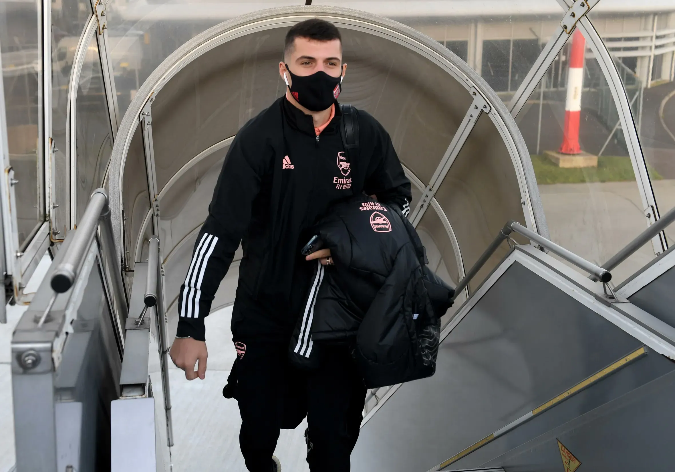 covid-xhaka