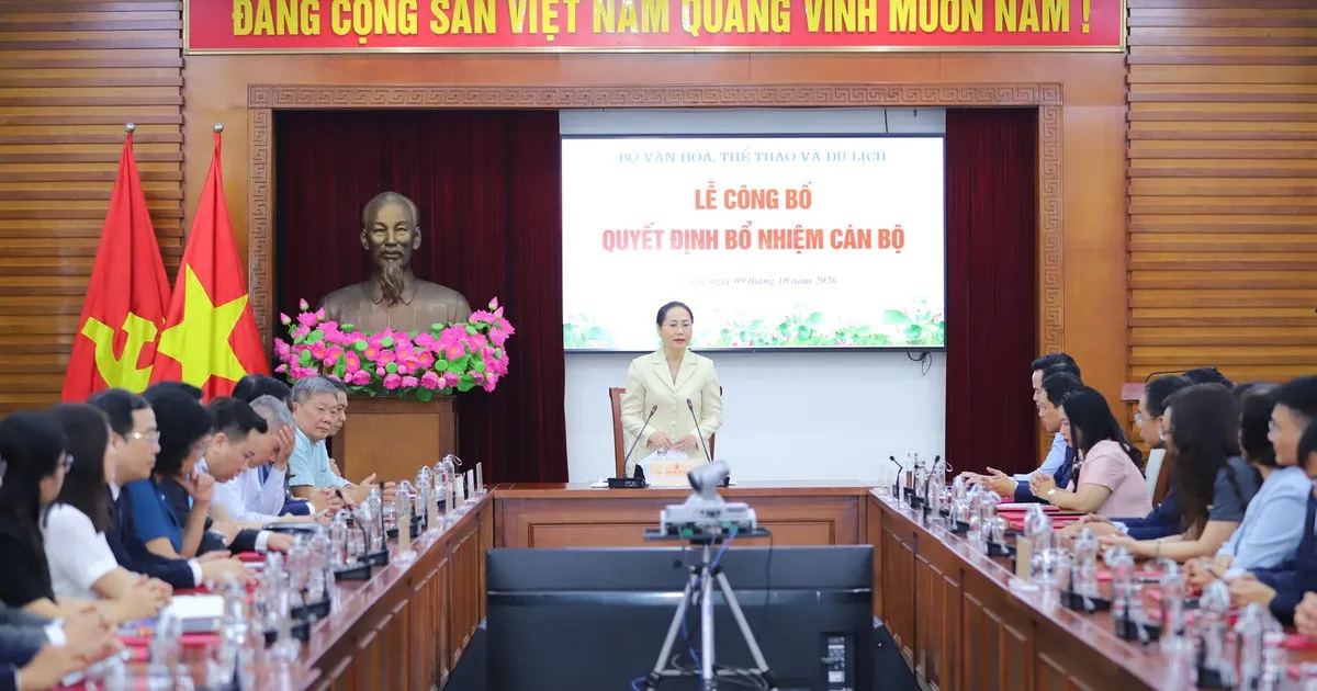Bộ VHTTDL công bố và trao các quyết định bổ nhiệm cán bộ