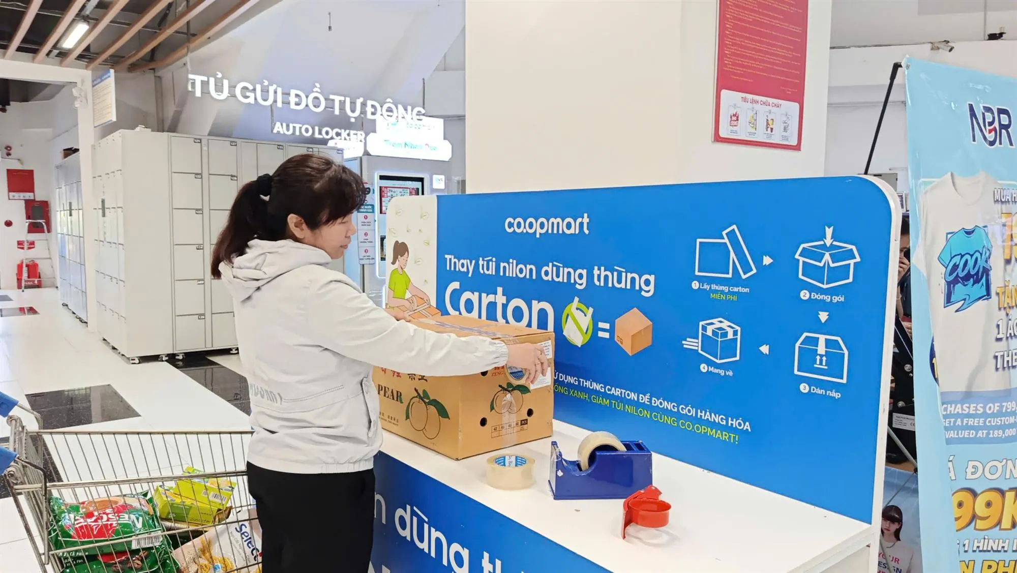 Ngoài việc không sử dụng túi nilon, khách hàng có thể lựa chọn phương pháp đóng thùng giấy thân thiện với môi trường