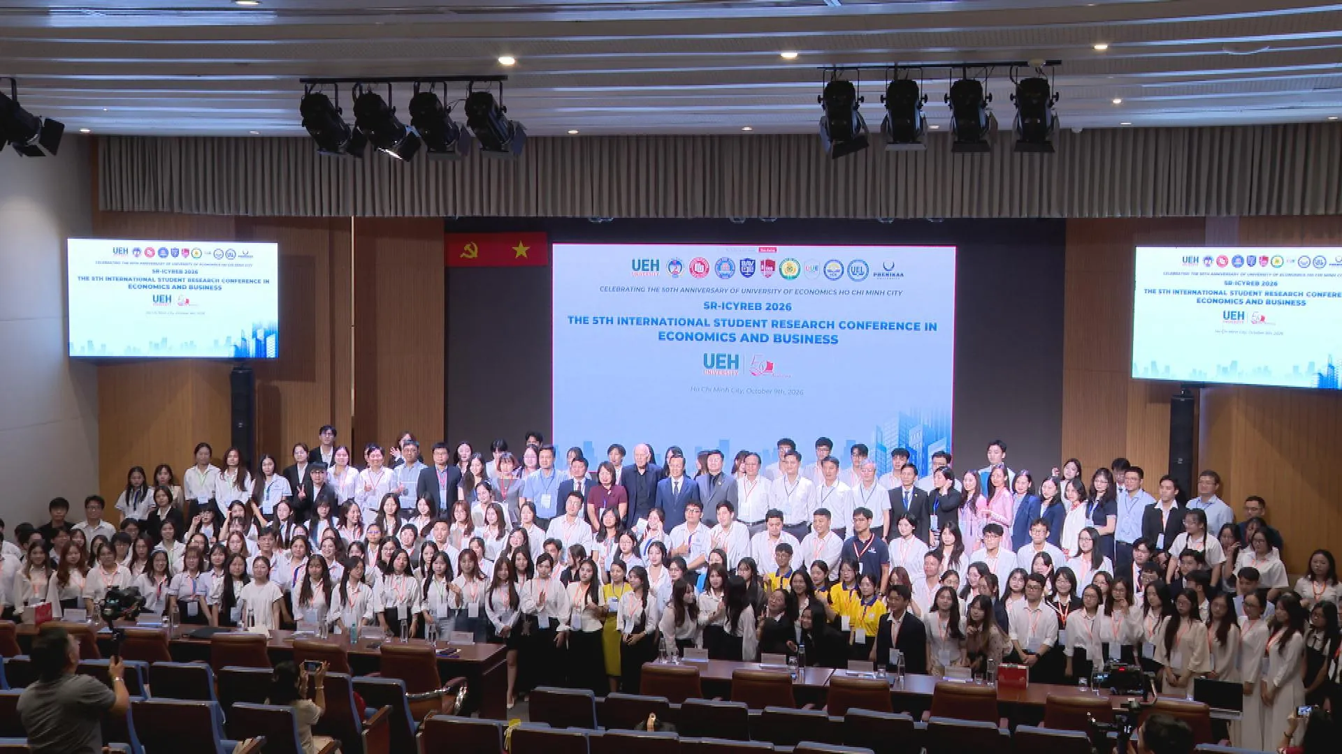 Sinh viên tại Hội thảo quốc tế SR-ICYREB 2026