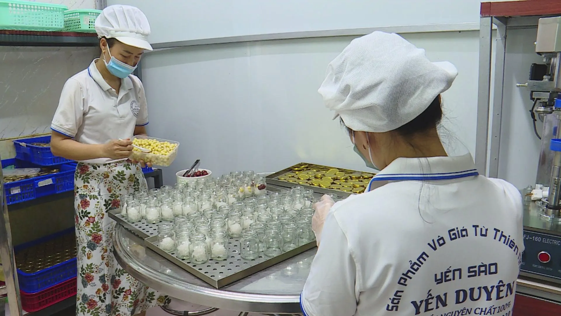 Cách làm này cho thấy các chủ thể OCOP đang hướng đến việc chủ động hơn trong quá trình tạo ra giá trị, từ nguyên liệu đến sản phẩm hoàn chỉnh