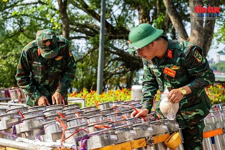 3 trận địa pháo hoa sẵn sàng mừng 72 năm Ngày Giải phóng Thủ đô