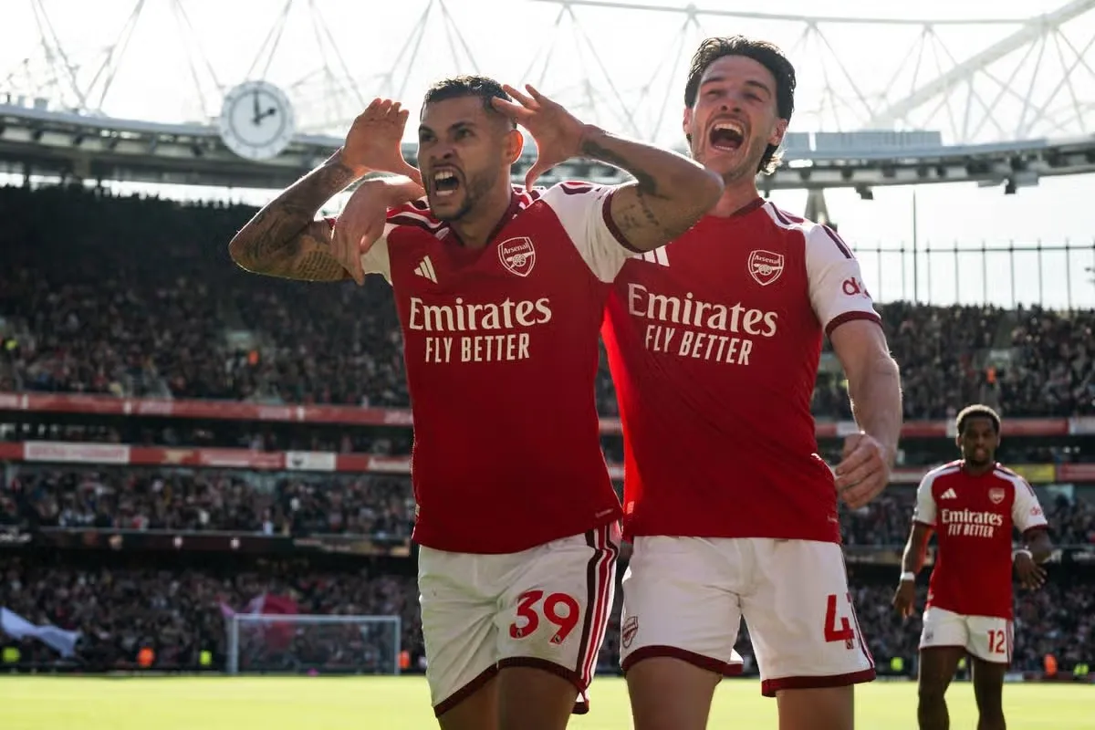 arsenal-chelsea-ngoai-hang-anh