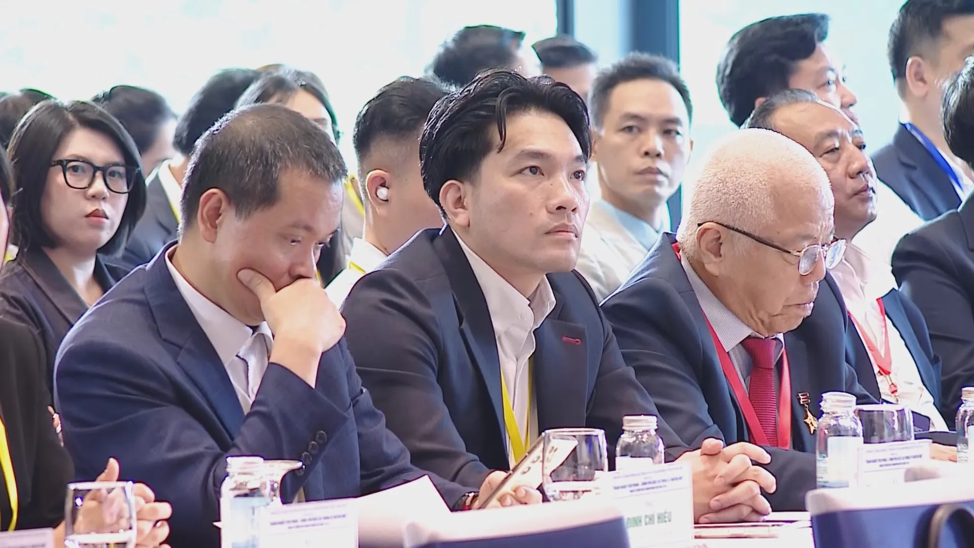 Chính phủ kiến tạo, doanh nghiệp tiên phong: Cùng chuyển hóa cơ hội thành giá trị phát triển - Ảnh 2.