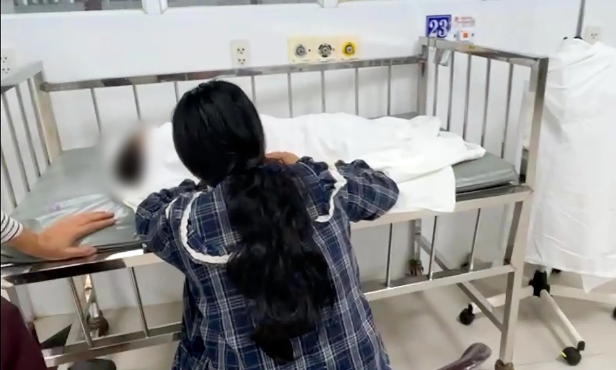 Làm rõ nguyên nhân bé gái 3 tuổi tử vong tại Bệnh viện Đa khoa Bồng Sơn