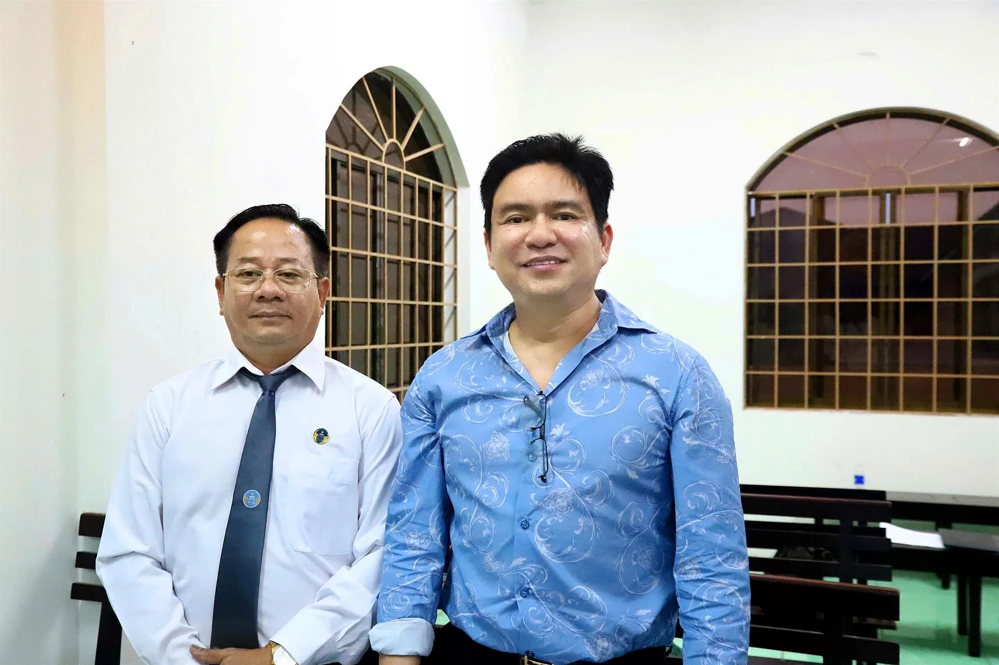Ông Chiêm Quốc Thái và luật sư tại tòa sơ thẩm - Ảnh: Ngọc Lân - TTO