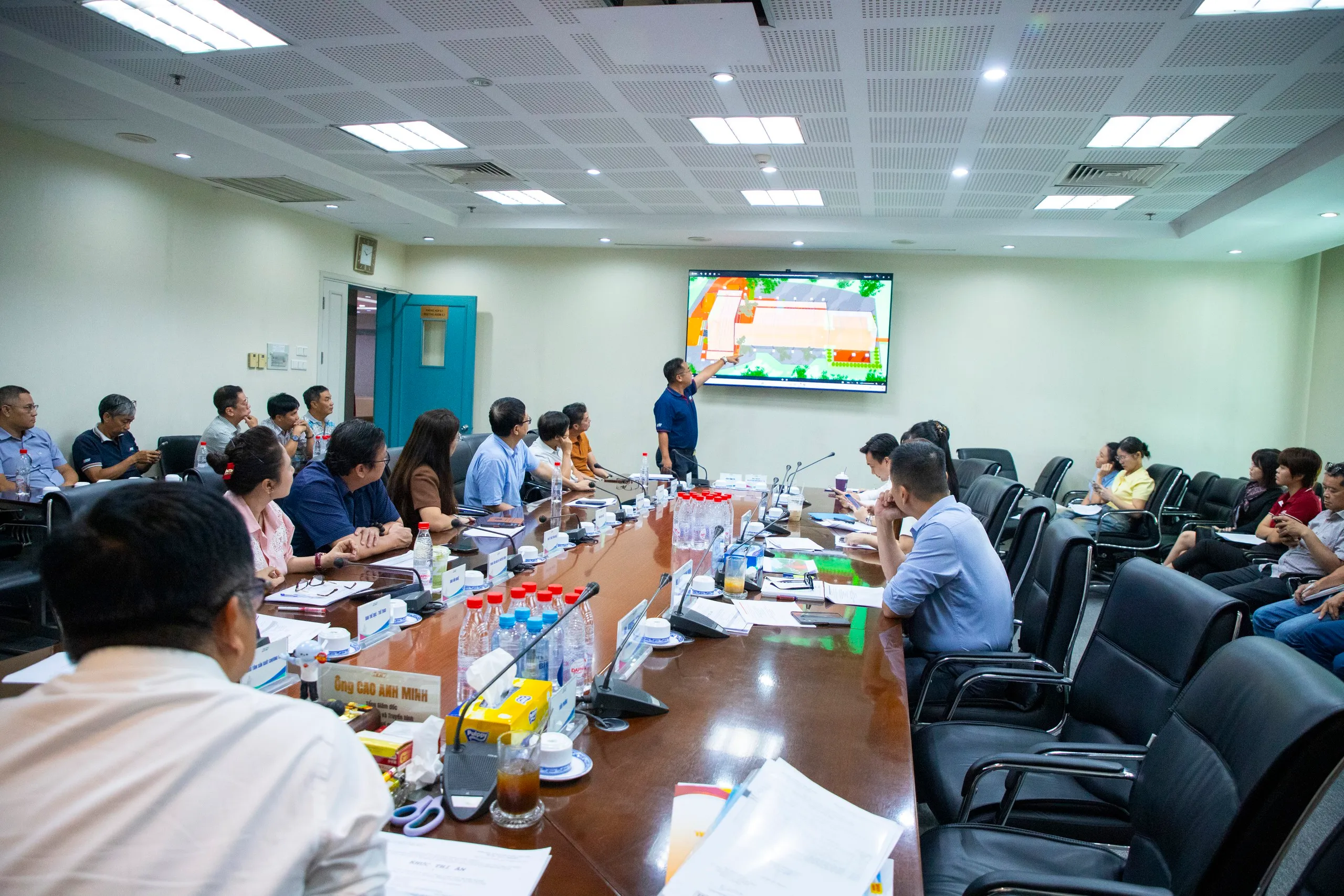 Ekip HTV hoàn thành chương trình truyền hình trực tiếp lễ truy điệu 731 hài cốt liệt sĩ - Ảnh 7.