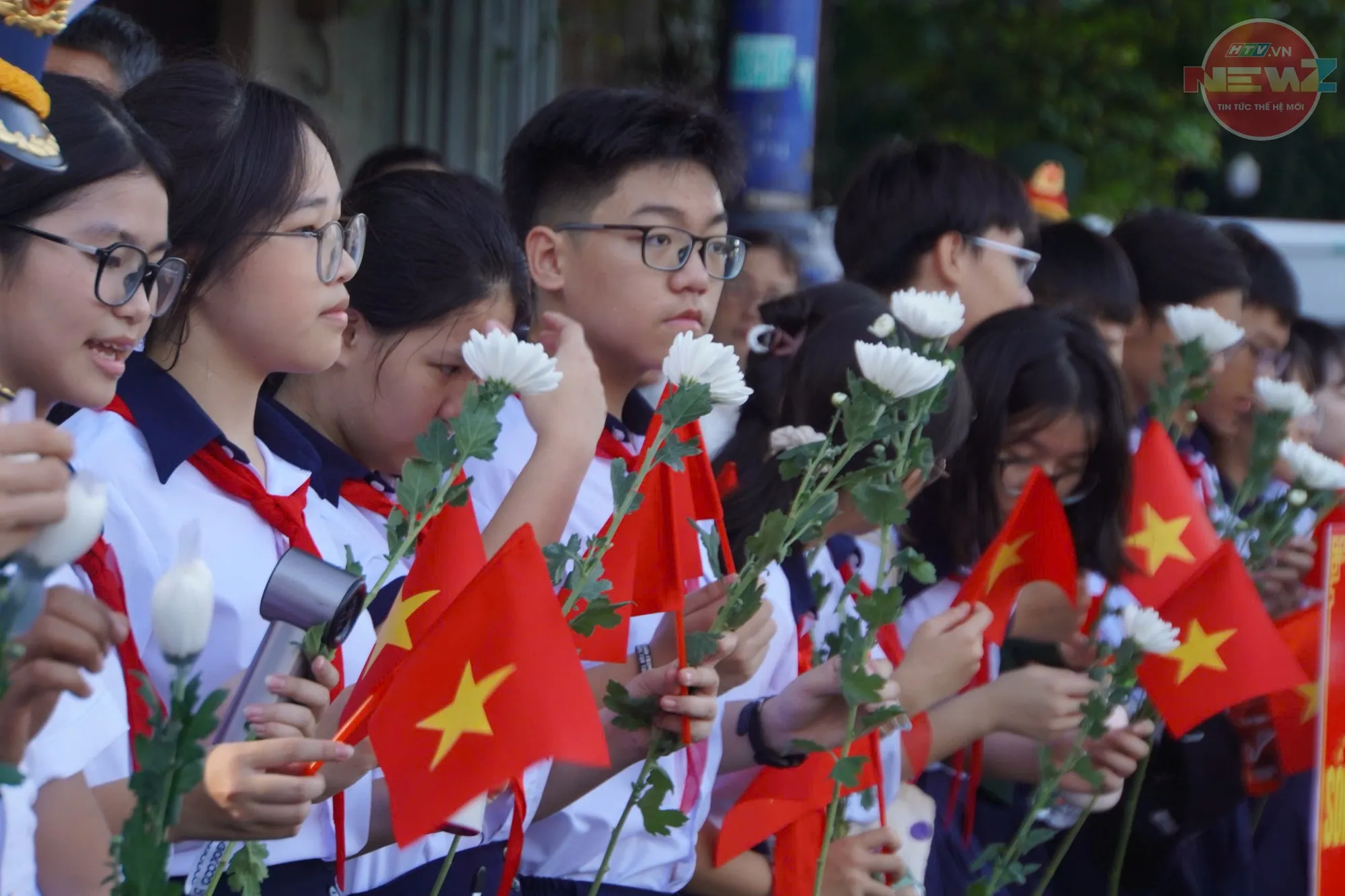 Trực tiếp: Lễ viếng, lễ truy điệu hài cốt liệt sĩ đã anh dũng hy sinh vì độc lập, tự do của Tổ quốc Việt Nam xã hội chủ nghĩa: Ngày hôm nay các Anh đã trở về - Ảnh 6.