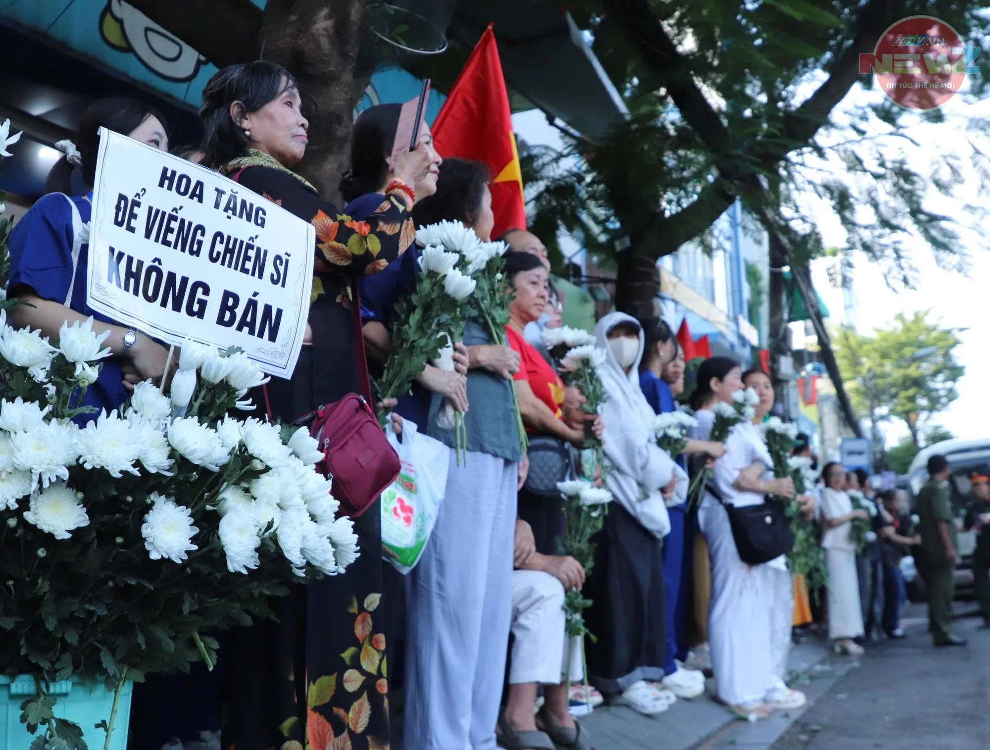 Trực tiếp: Lễ viếng, lễ truy điệu hài cốt liệt sĩ đã anh dũng hy sinh vì độc lập, tự do của Tổ quốc Việt Nam xã hội chủ nghĩa: Ngày hôm nay các Anh đã trở về - Ảnh 3.