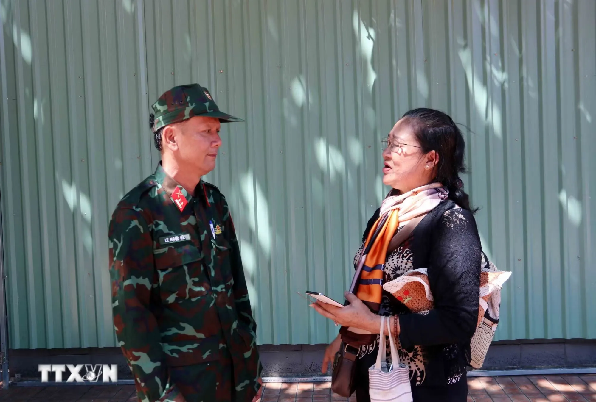 ttxvn_chien-dich-500-ngay-dem-nguoi-dan-thanh-pho-ho-chi-minh-tim-ve-coi-nguon-voi-su-tri-an-8903844-3.jpg