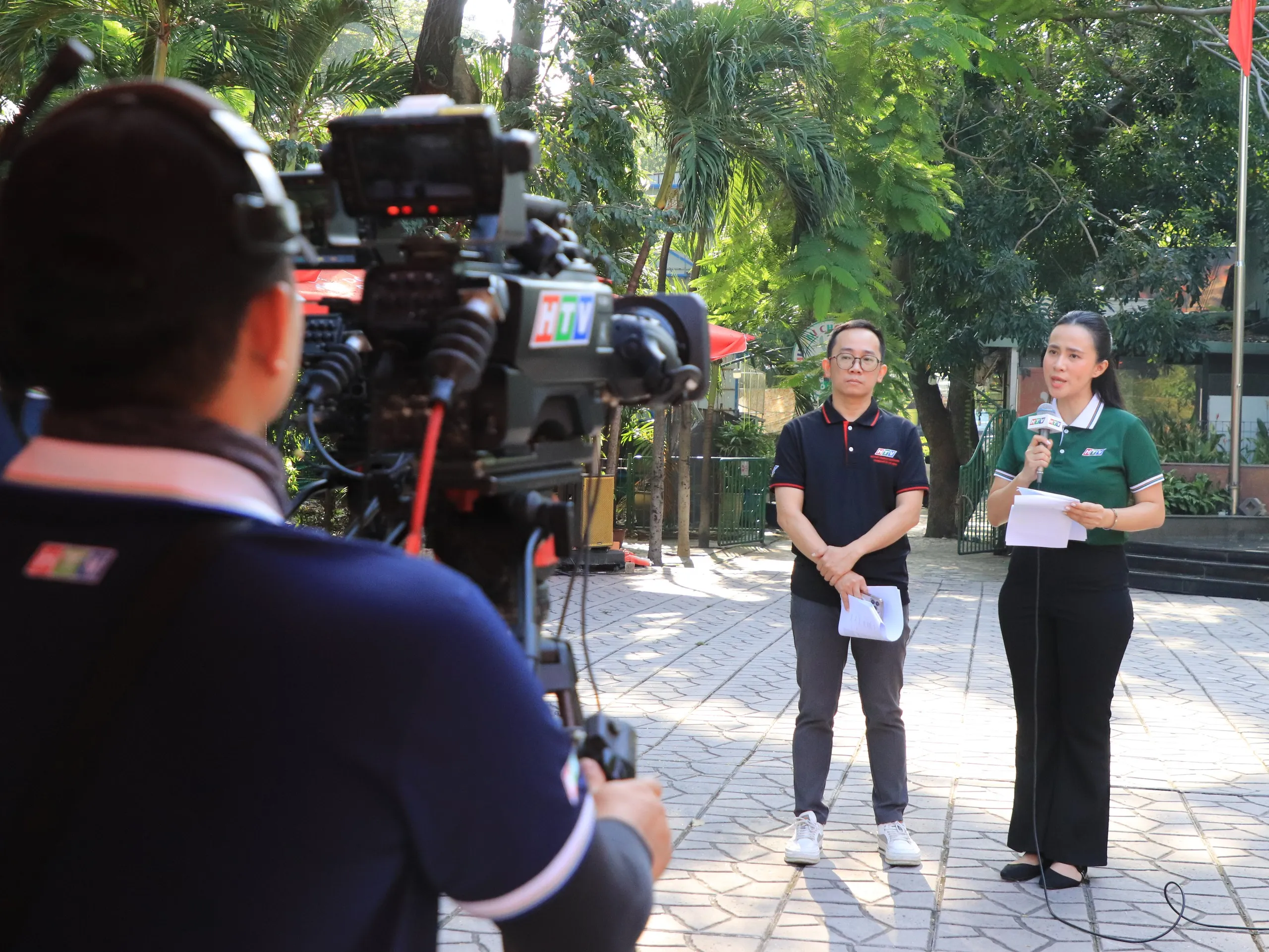 Ekip HTV hoàn thành chương trình truyền hình trực tiếp lễ truy điệu 731 hài cốt liệt sĩ - Ảnh 43.