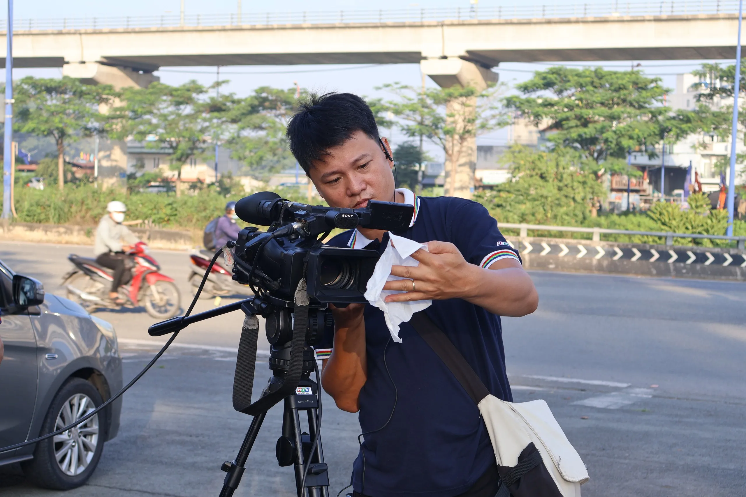 Ekip HTV hoàn thành chương trình truyền hình trực tiếp lễ truy điệu 731 hài cốt liệt sĩ - Ảnh 15.