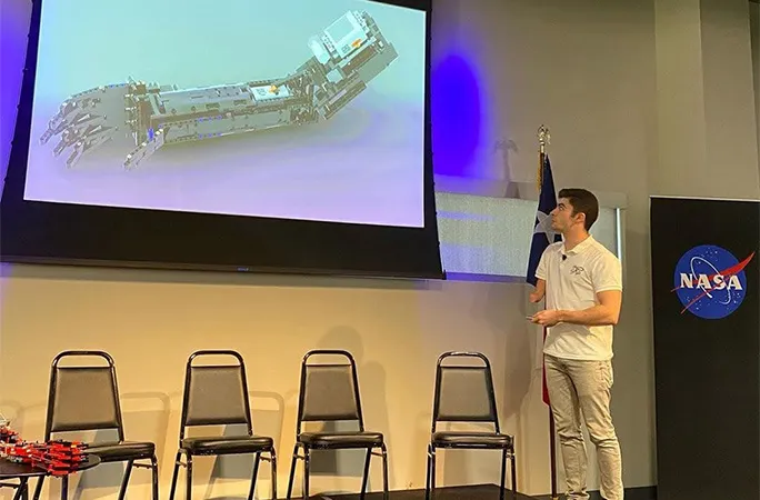 David Aguilar tại NASA