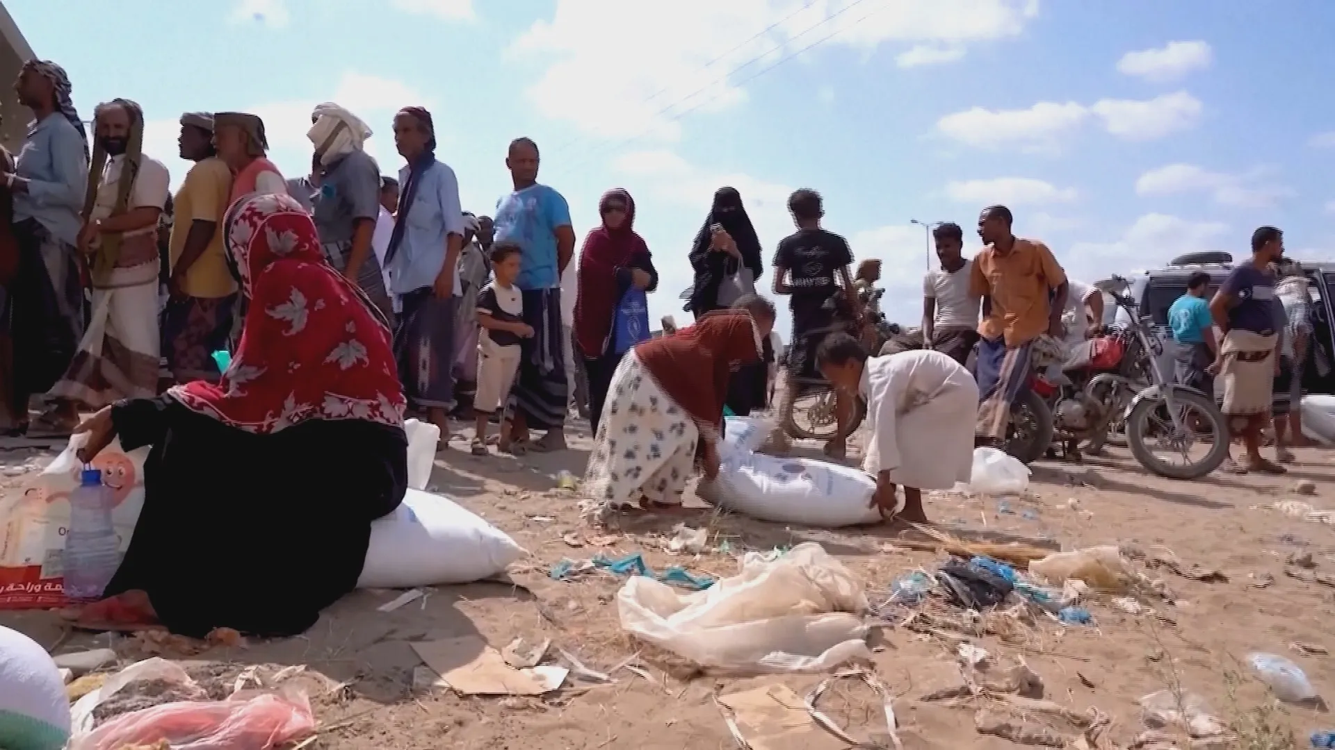 Khủng hoảng nhân đạo Yemen: Người dân ngủ trong cơn đói - Ảnh 2.